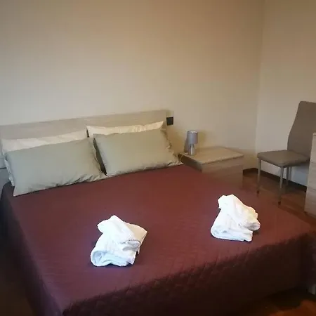 La Ca` 'd Giaculin -casetta Indipendente * Magliano Alpi